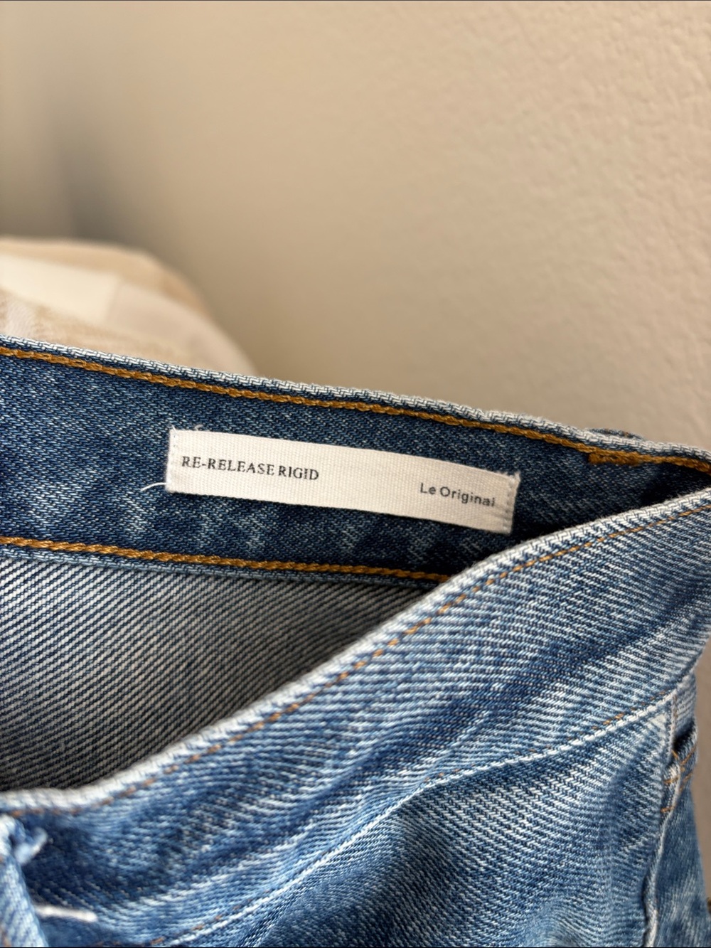 Frame Denim Rigid Re-Release - Picture 3 of 6